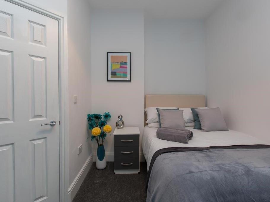 Townhouse @ 166 Ruskin Road كرو المظهر الخارجي الصورة