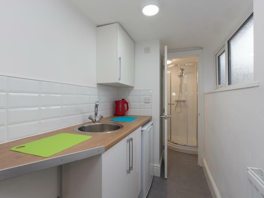 Townhouse @ 166 Ruskin Road كرو المظهر الخارجي الصورة